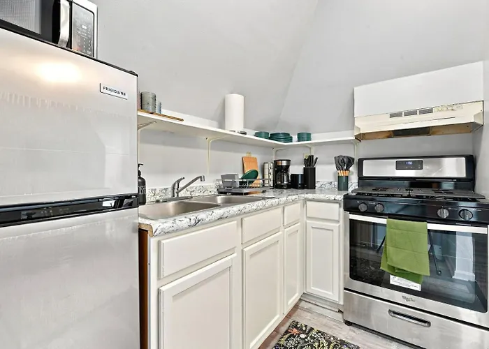 1br 1bath East Liberty Entire W Balcony Appartement Pittsburgh